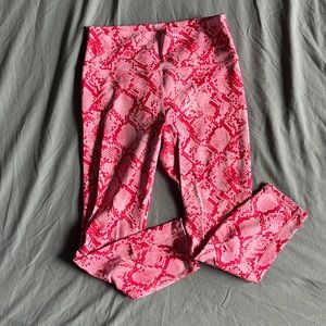 FABLETICS crop leggings